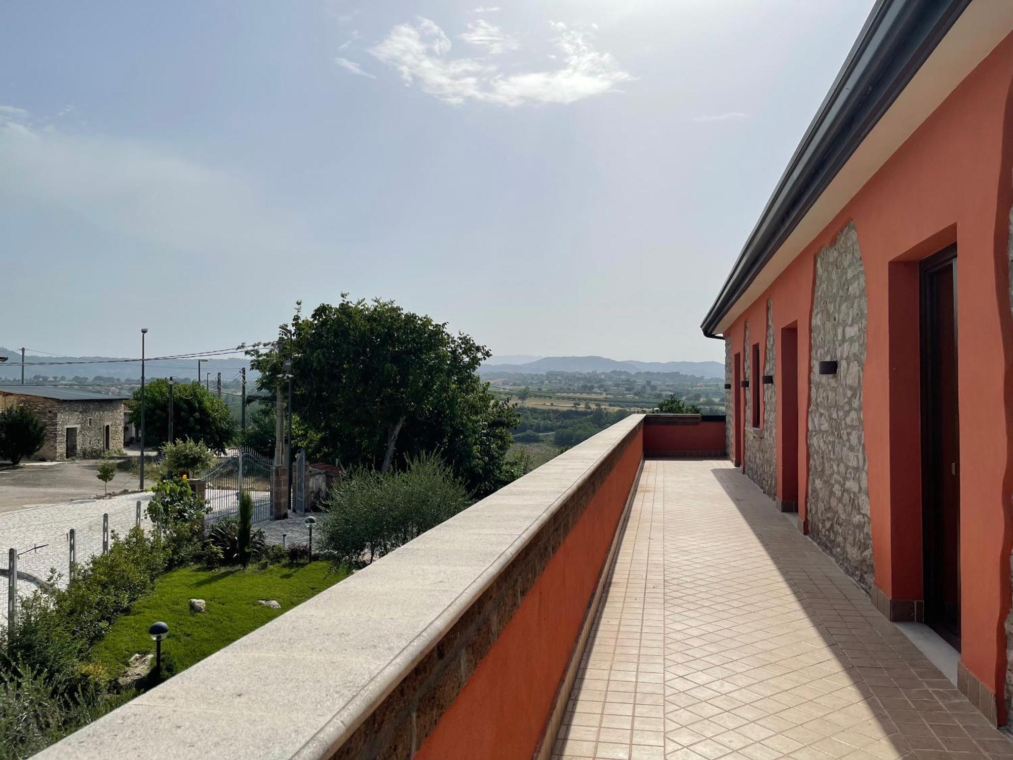 Azienda Agricola Ponterotto Mirabella Eclano Eksteriør billede