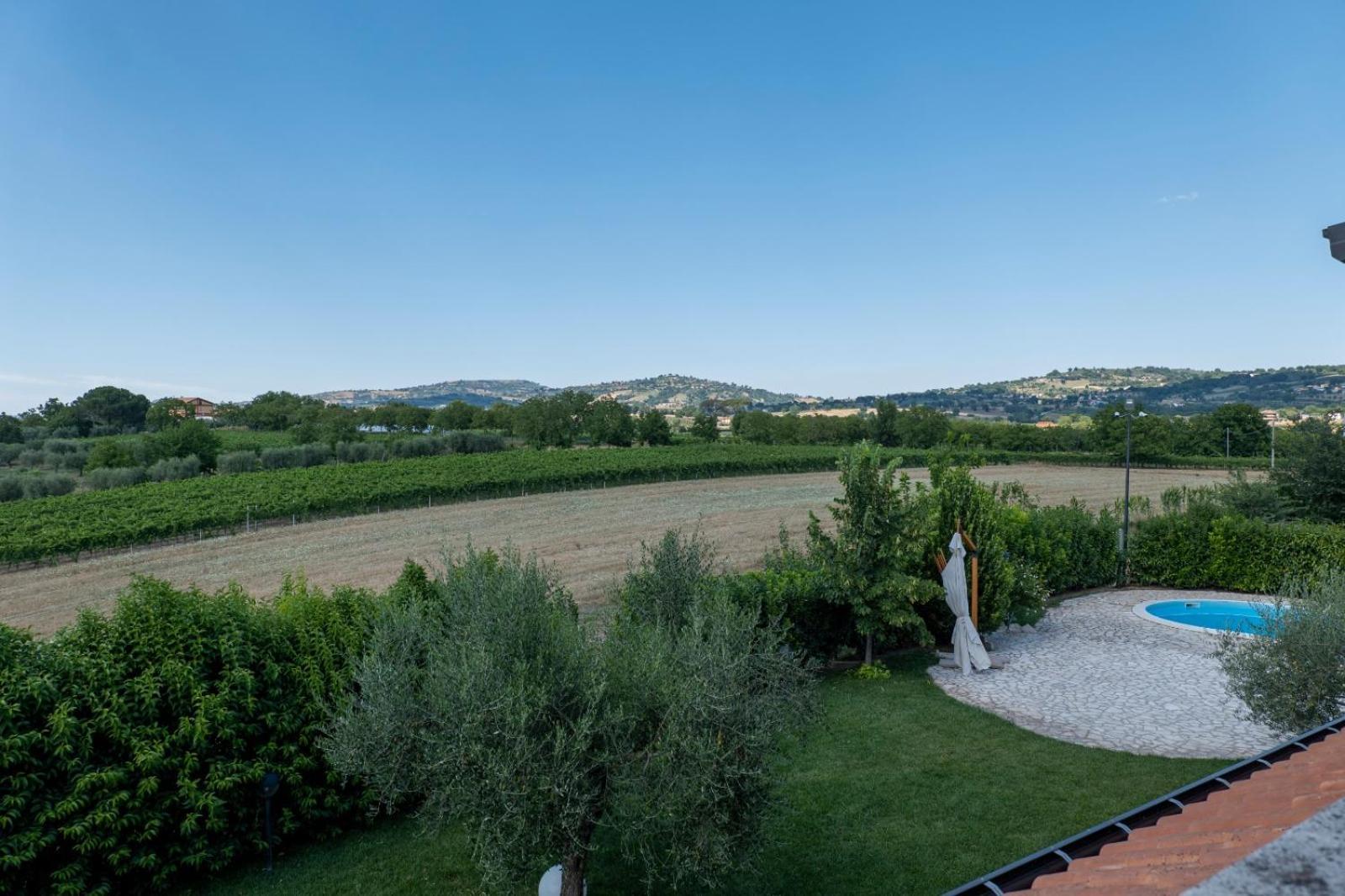 Azienda Agricola Ponterotto Mirabella Eclano Eksteriør billede